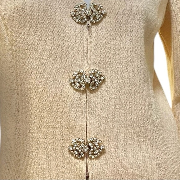 St John Knit Cream Jacket Rhinestone Pearl Size 8 - Picture 12 of 14